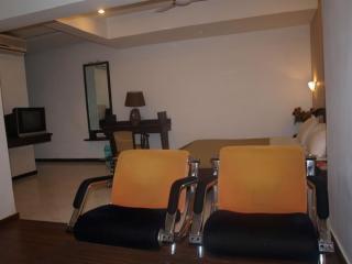 Hotel Maan Residency Ahmedabad Exterior foto